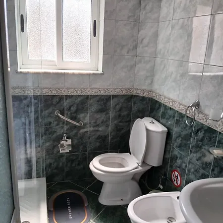 Artist's Apartament *