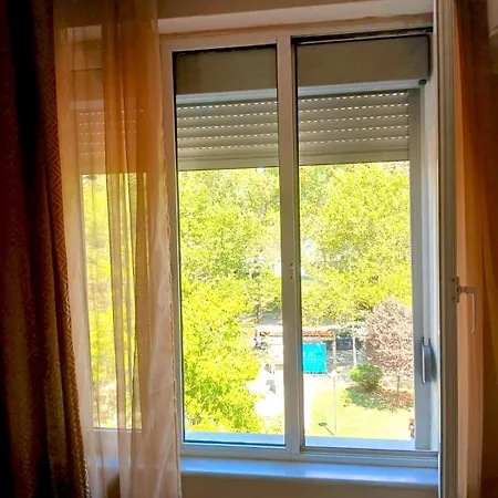 Artist's Lägenhet *